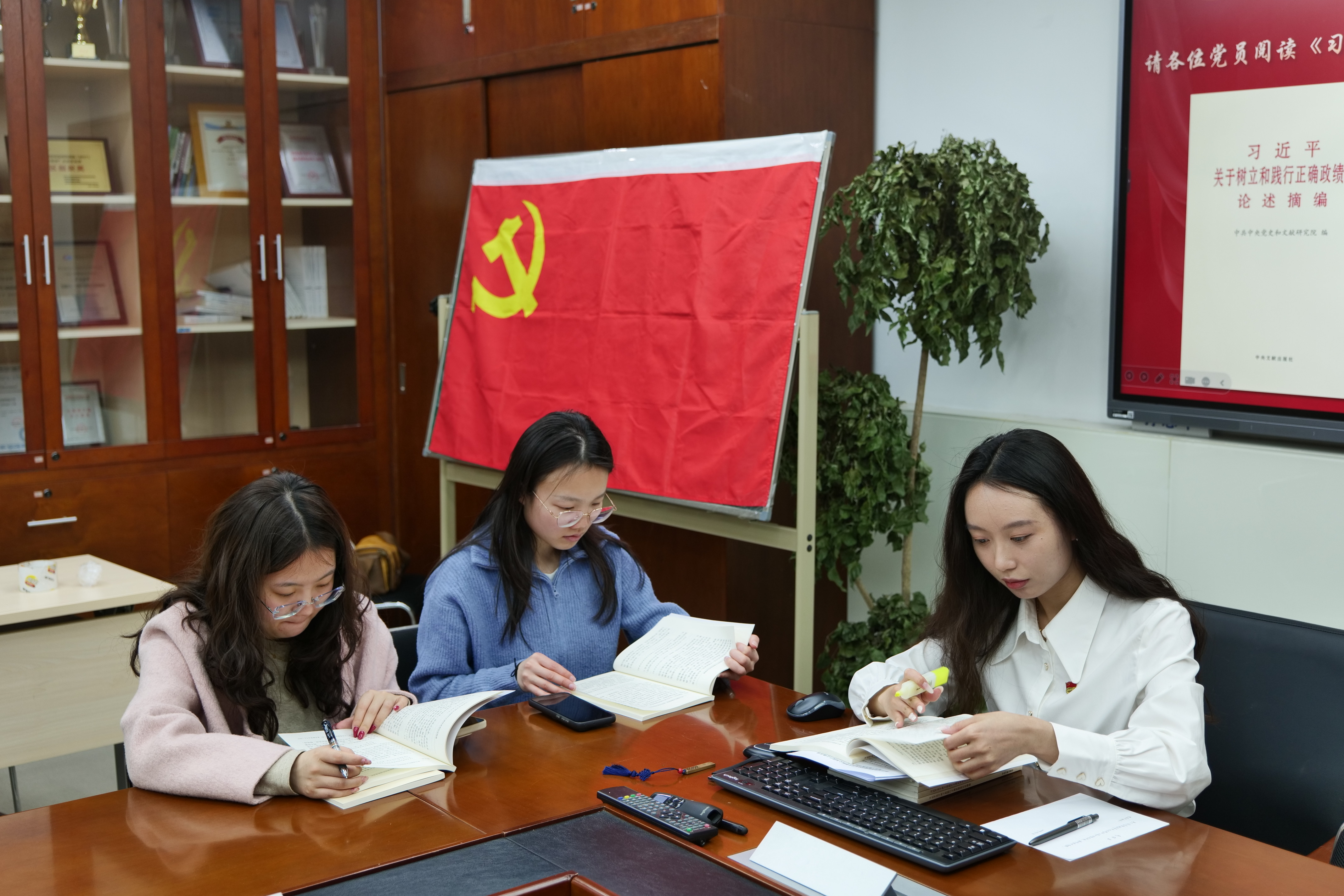 993fccef706f12ae2f186d483550194d